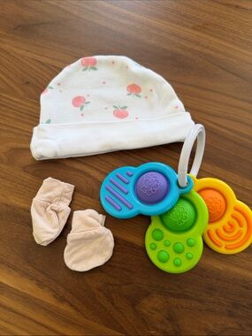 Dimple Baby Teething Keys, Infant Hat and Mittens